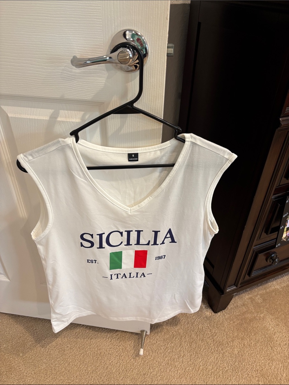 SHEIN White Sicilia Italia Sleeveless V-Neck Tank